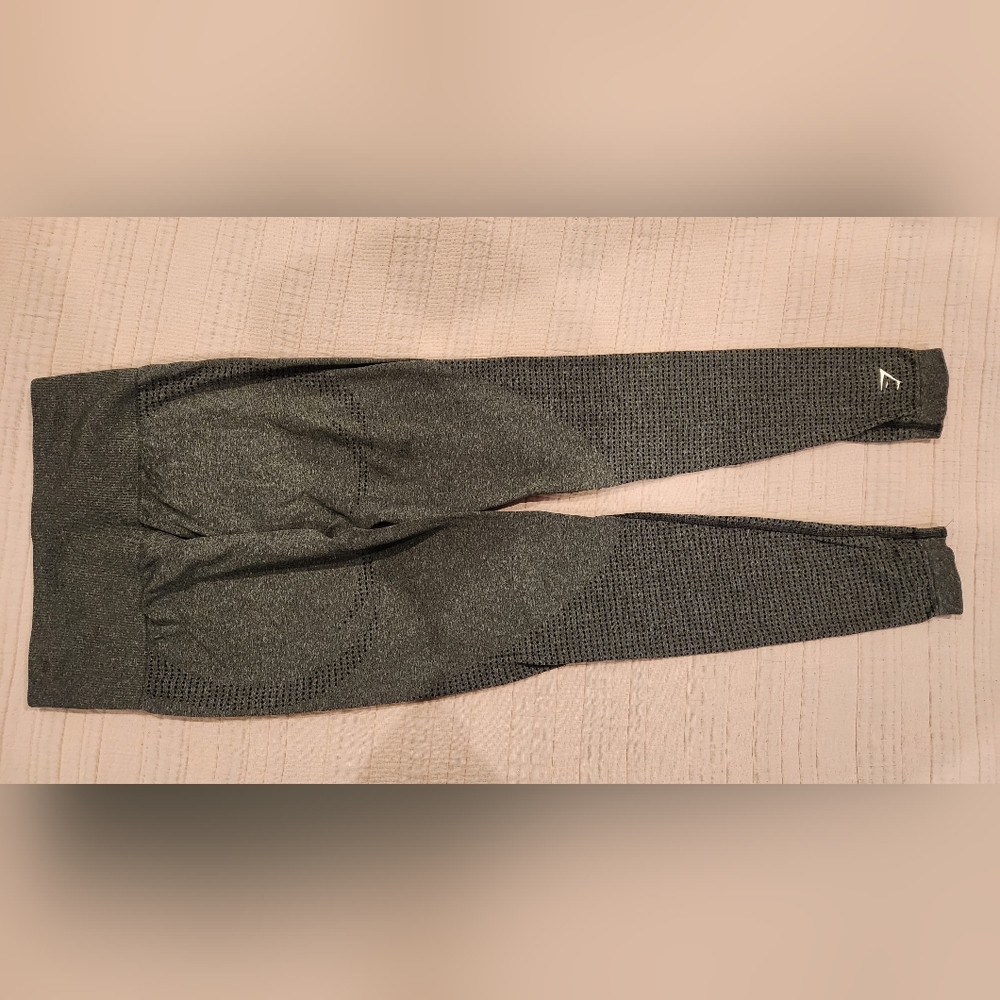 Women's Gray High-Waisted Leggings - Picture 2 of 8
